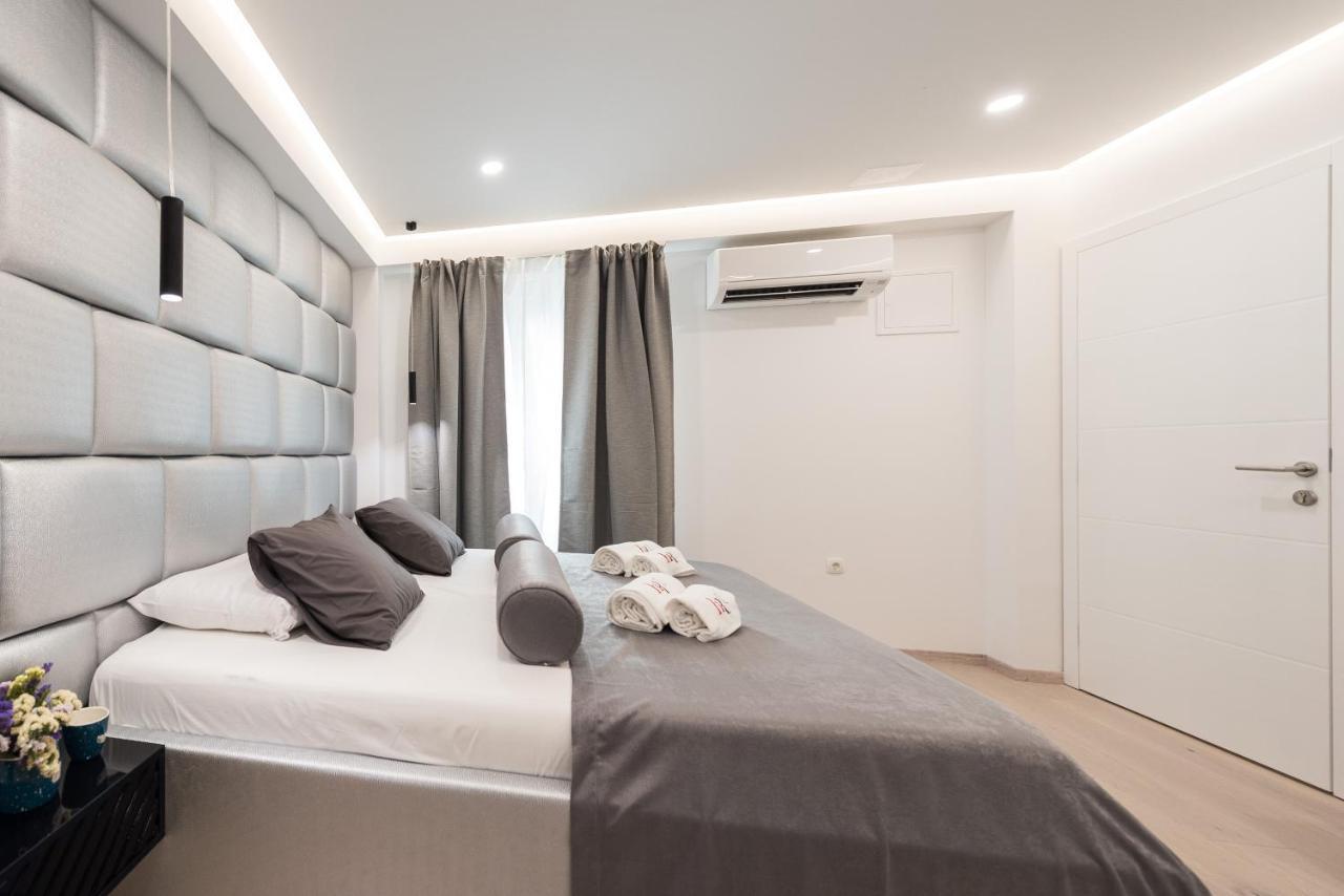 10 Heritage Apartment